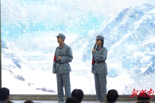 米兰官方端网页版：诵读红色经典 弘扬红色精神