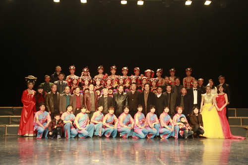 2017年3月我院成立永州祁剧文化研究基地并举办祁剧文化交流音乐会 2017年3月我院成立永州祁剧文化研究基地并举办祁剧文化交流音乐会