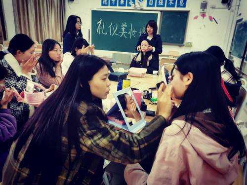 Cache_-58e3bc8baccc8301.