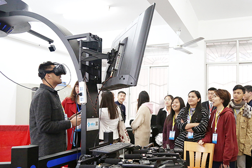 参观米兰官方端网页版实验室