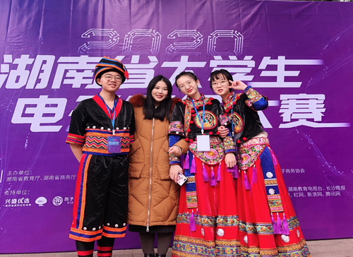 图片1 图片1