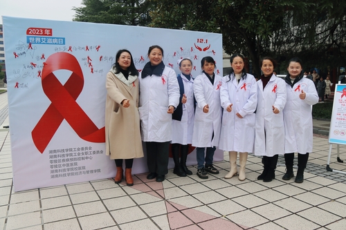 bc396aac1e5d1139139a42f781a9c2e bc396aac1e5d1139139a42f781a9c2e