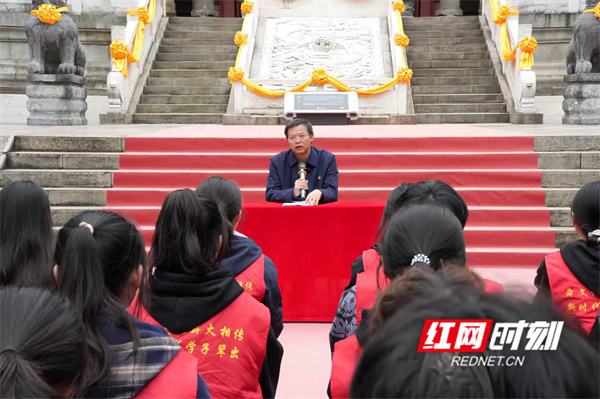 微信图片_20251112164142_276_425.jpg 微信图片_20251112164142_276_425.jpg