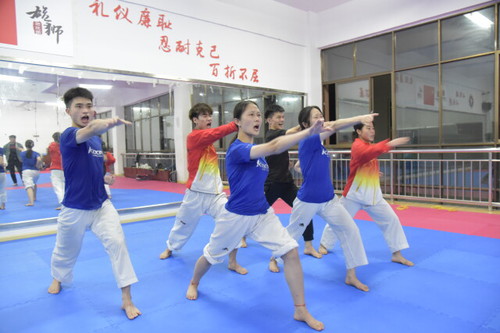 米兰官方端网页版体育学院:专业建设谱新篇 综合育人结硕果